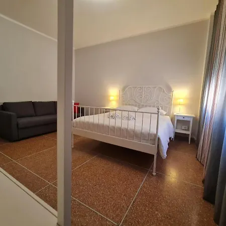 Affittacamere LC Gramsci Guest House Self Check-in